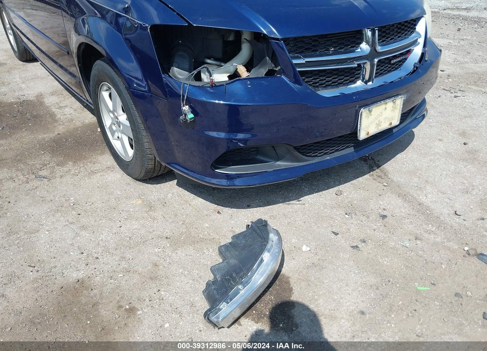 2013 DODGE GRAND CARAVAN SXT VIN: 2C4RDGCG6DR581190