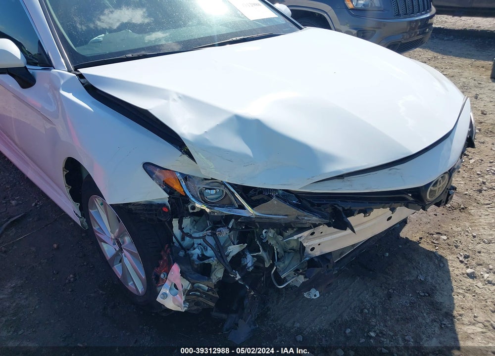 2022 TOYOTA CAMRY LE VIN: 4T1C11AK4NU658352
