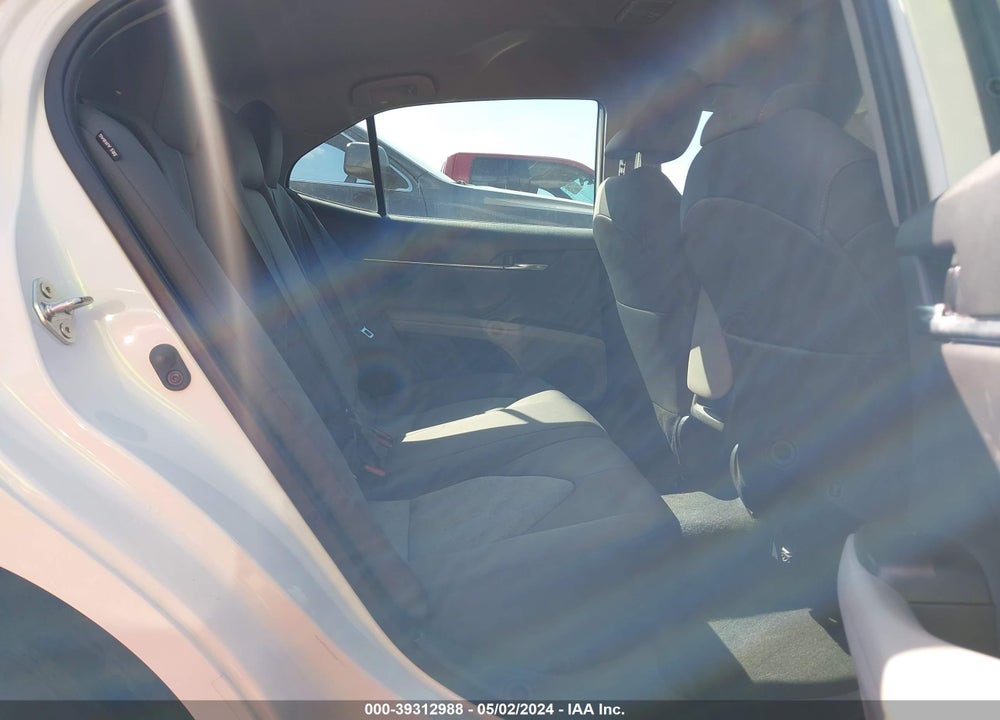 2022 TOYOTA CAMRY LE VIN: 4T1C11AK4NU658352