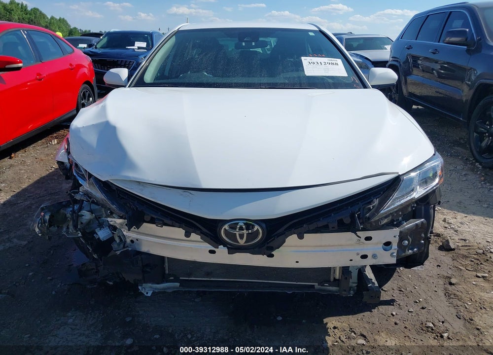 2022 TOYOTA CAMRY LE VIN: 4T1C11AK4NU658352