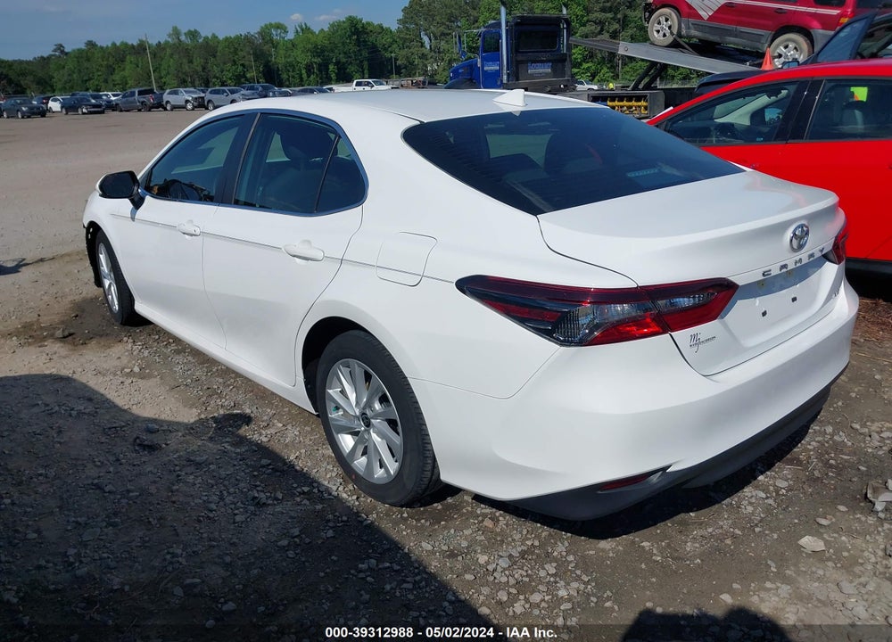 2022 TOYOTA CAMRY LE VIN: 4T1C11AK4NU658352