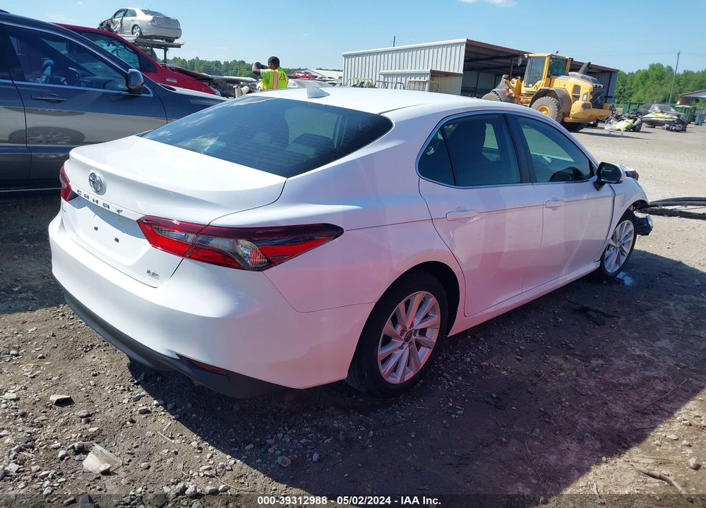 2022 TOYOTA CAMRY LE VIN: 4T1C11AK4NU658352