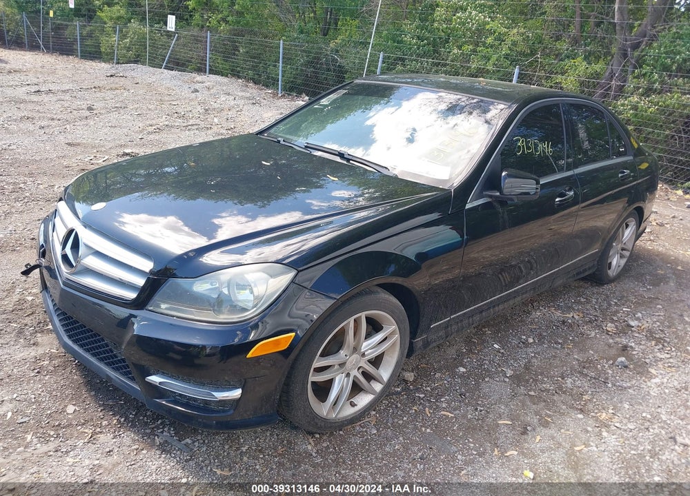2013 MERCEDES-BENZ C 250 LUXURY/SPORT VIN: WDDGF4HB0DR285008