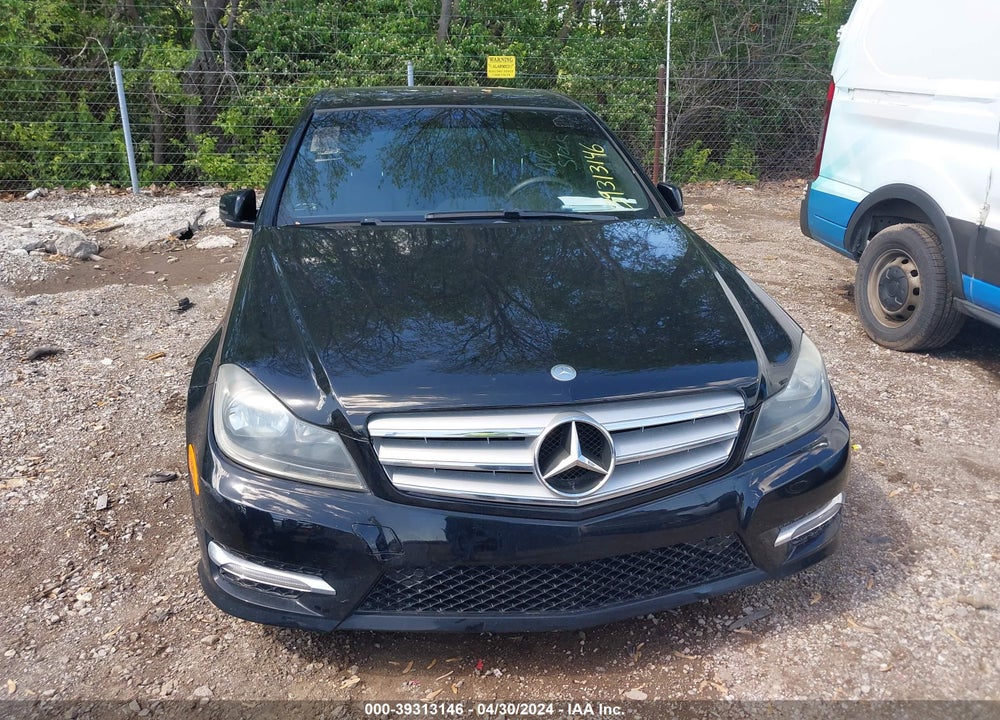 2013 MERCEDES-BENZ C 250 LUXURY/SPORT VIN: WDDGF4HB0DR285008