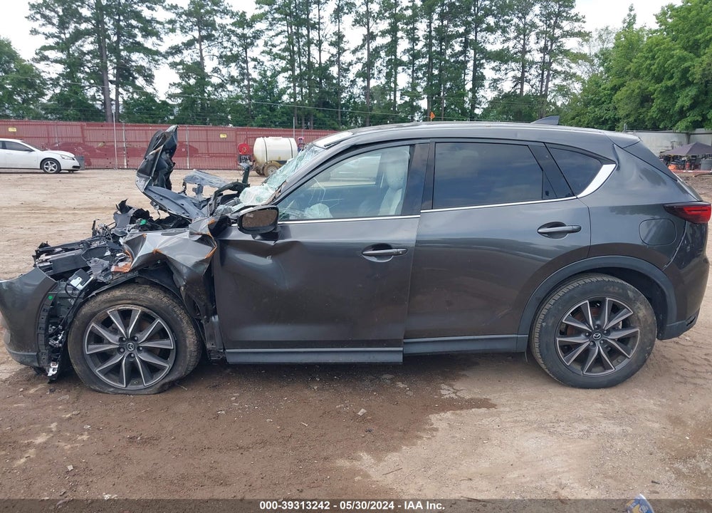 2018 MAZDA CX-5 GRAND TOURING VIN: JM3KFADM7J1394917