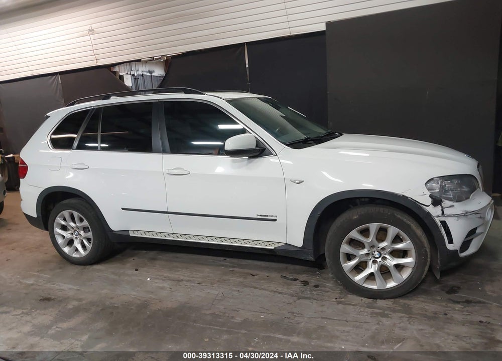 2013 BMW X5 XDRIVE35I/XDRIVE35I PREMIUM/XDRIVE35I SPORT ACTIVITY VIN: 5UXZV4C50D0G56651