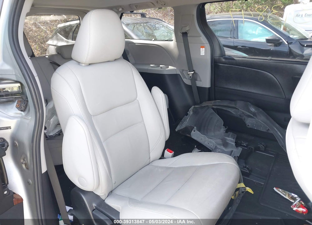 2015 TOYOTA SIENNA LIMITED PREMIUM 7 PASSENGER VIN: 5TDDK3DC9FS115431