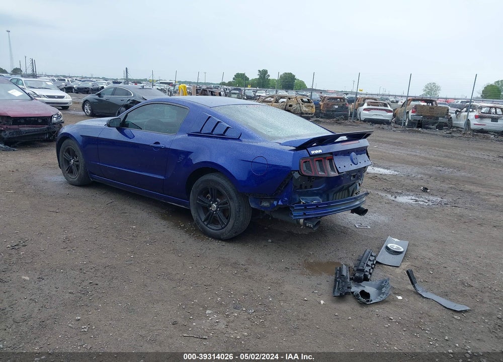2014 FORD MUSTANG V6 VIN: 1ZVBP8AM8E5230879