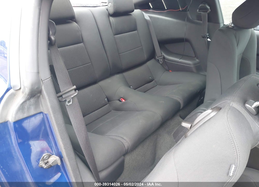 2014 FORD MUSTANG V6 VIN: 1ZVBP8AM8E5230879