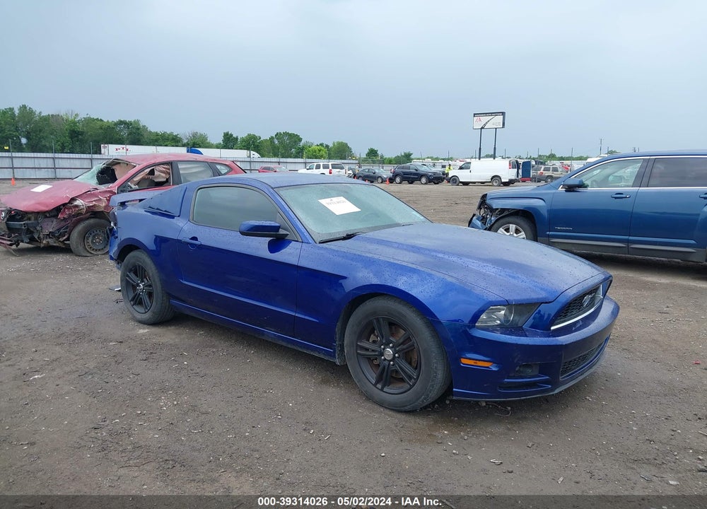 2014 FORD MUSTANG V6 VIN: 1ZVBP8AM8E5230879