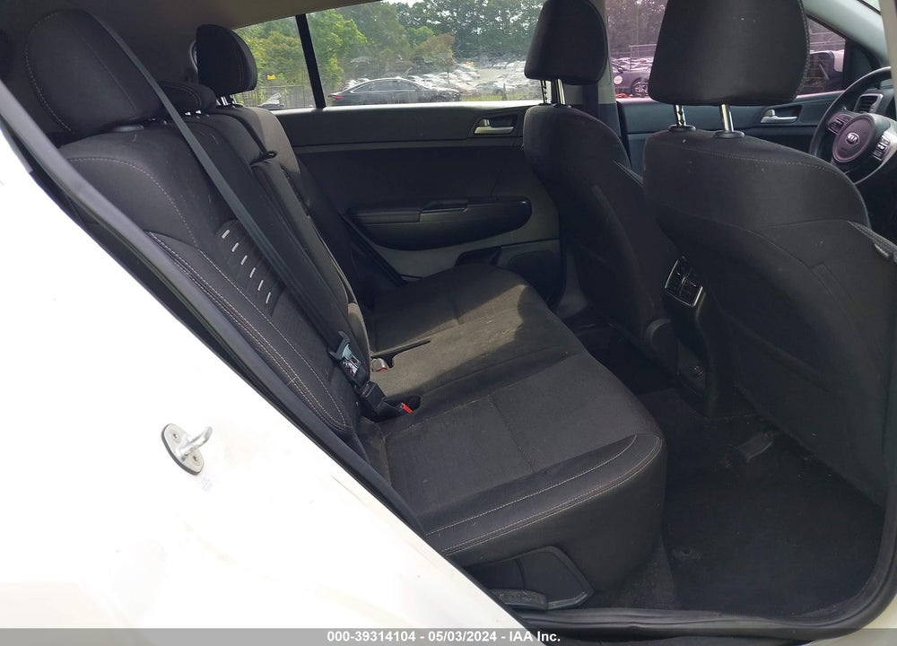 2018 KIA SPORTAGE LX VIN: KNDPM3AC7J7445213