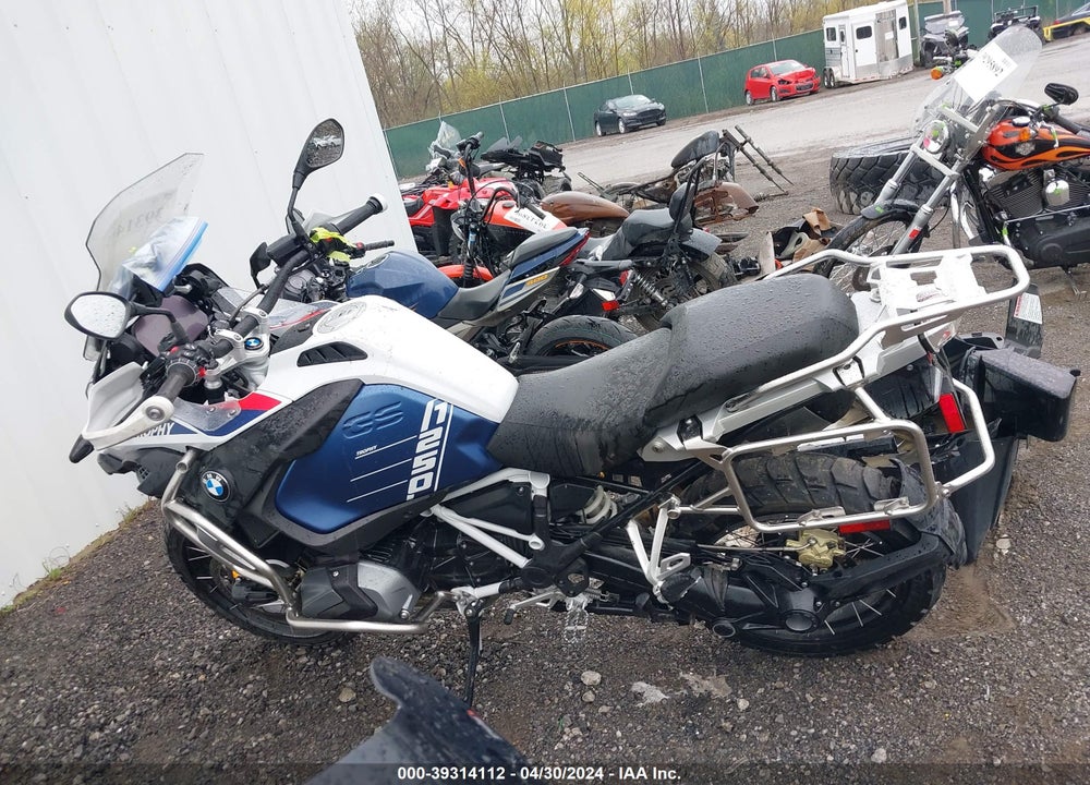 2023 BMW R 1250 GS ADVENTURE VIN: WB10M1307P6H37533