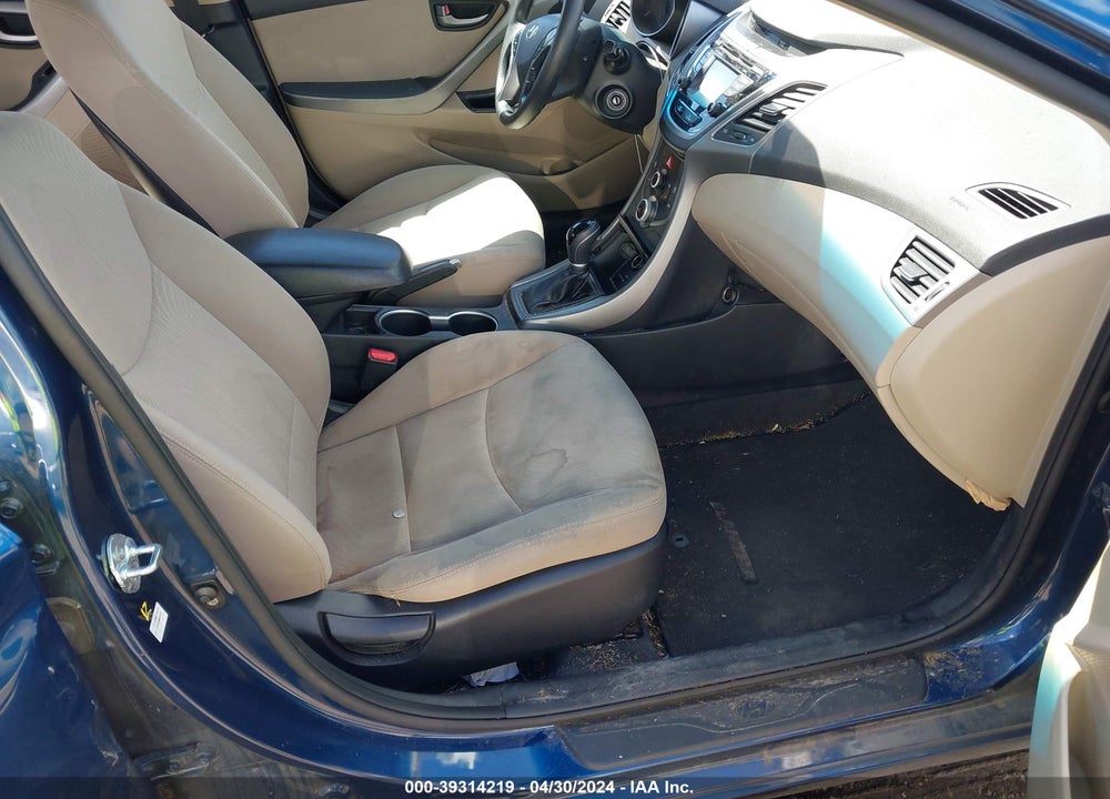 2016 HYUNDAI ELANTRA SE VIN: KMHDH4AE8GU618872
