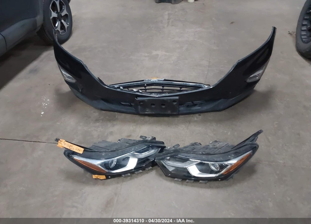 2018 CHEVROLET EQUINOX LS VIN: 2GNAXHEV1J6135958