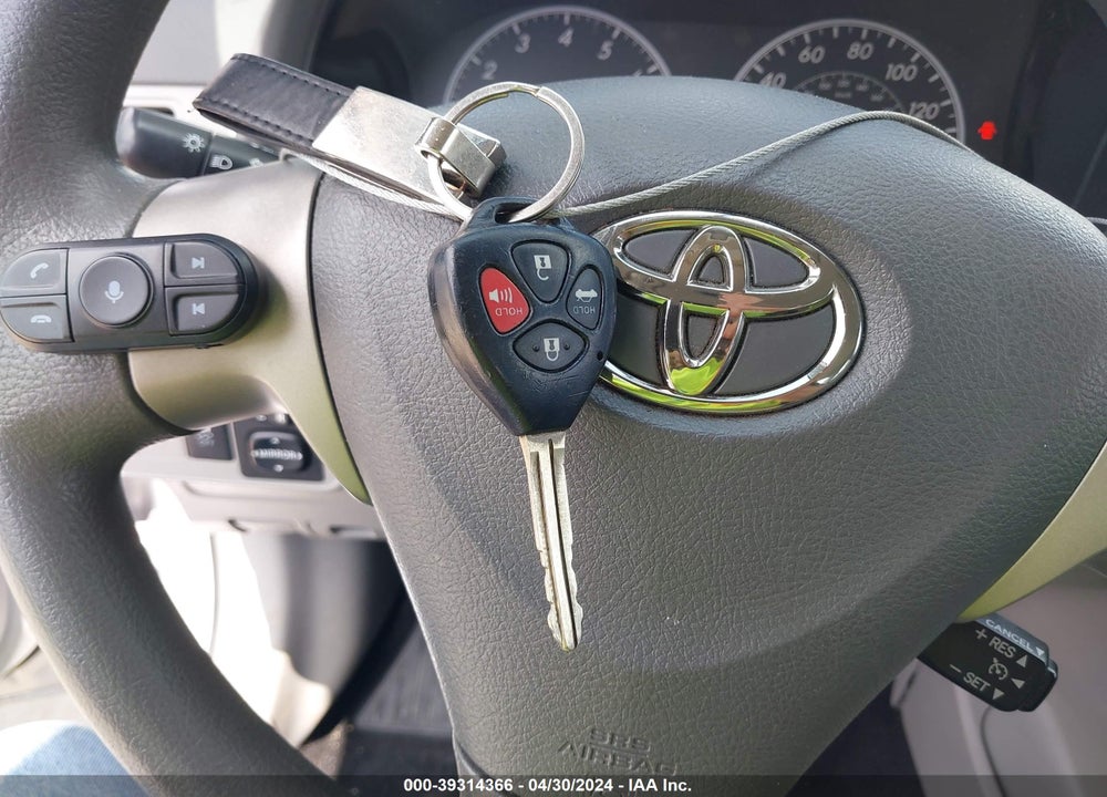 2010 TOYOTA COROLLA LE VIN: 2T1BU4EE6AC509381