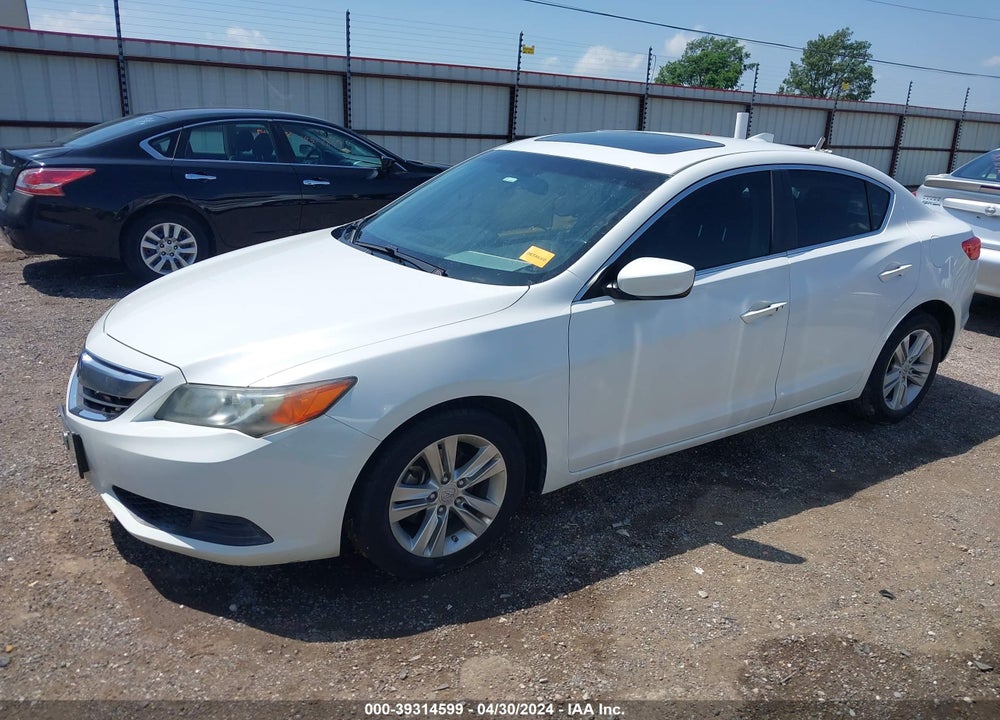 2013 ACURA ILX 2.0L VIN: 19VDE1F38DE018326