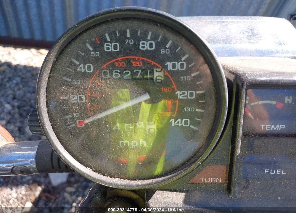 1984 HONDA VF500 C VIN: JH2PC1304EM008701