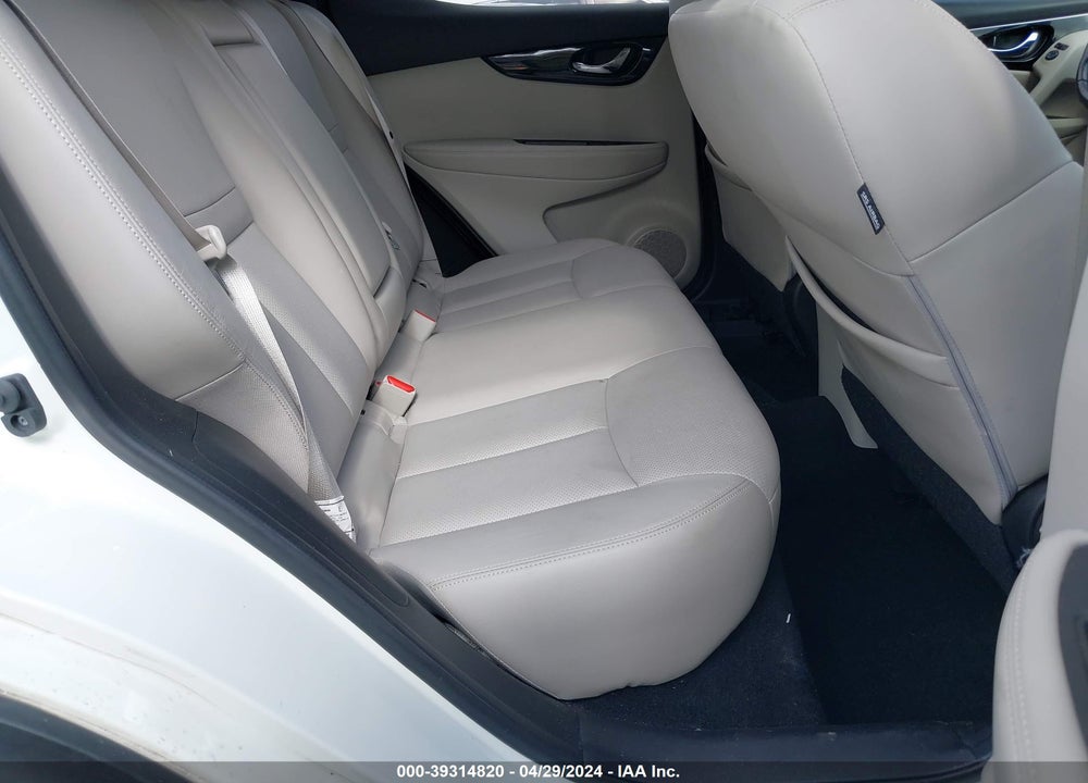 2018 NISSAN ROGUE SPORT SL VIN: JN1BJ1CP9JW182156