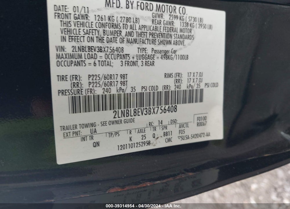2011 LINCOLN TOWN CAR EXECUTIVE L VIN: 2LNBL8EV3BX756408