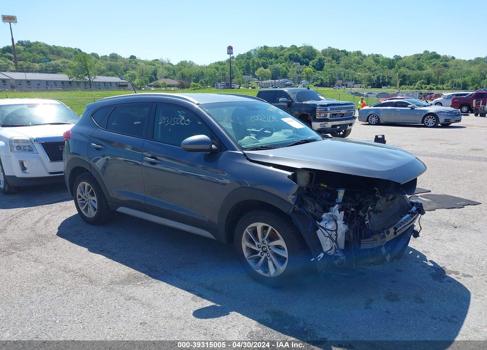 2017 HYUNDAI TUCSON SE VIN: KM8J3CA48HU565160