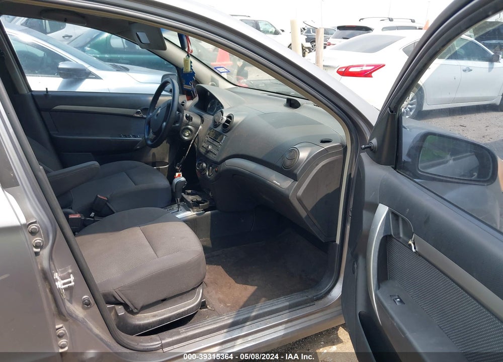 2009 CHEVROLET AVEO LT VIN: KL1TD56E89B605782