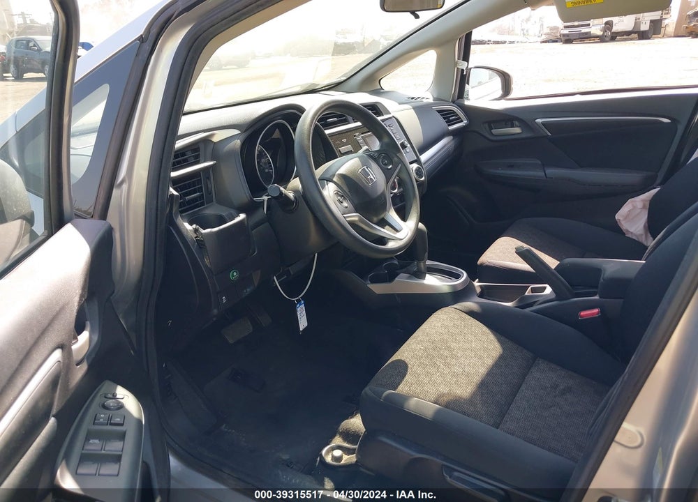 2016 HONDA FIT LX VIN: JHMGK5H55GS010011