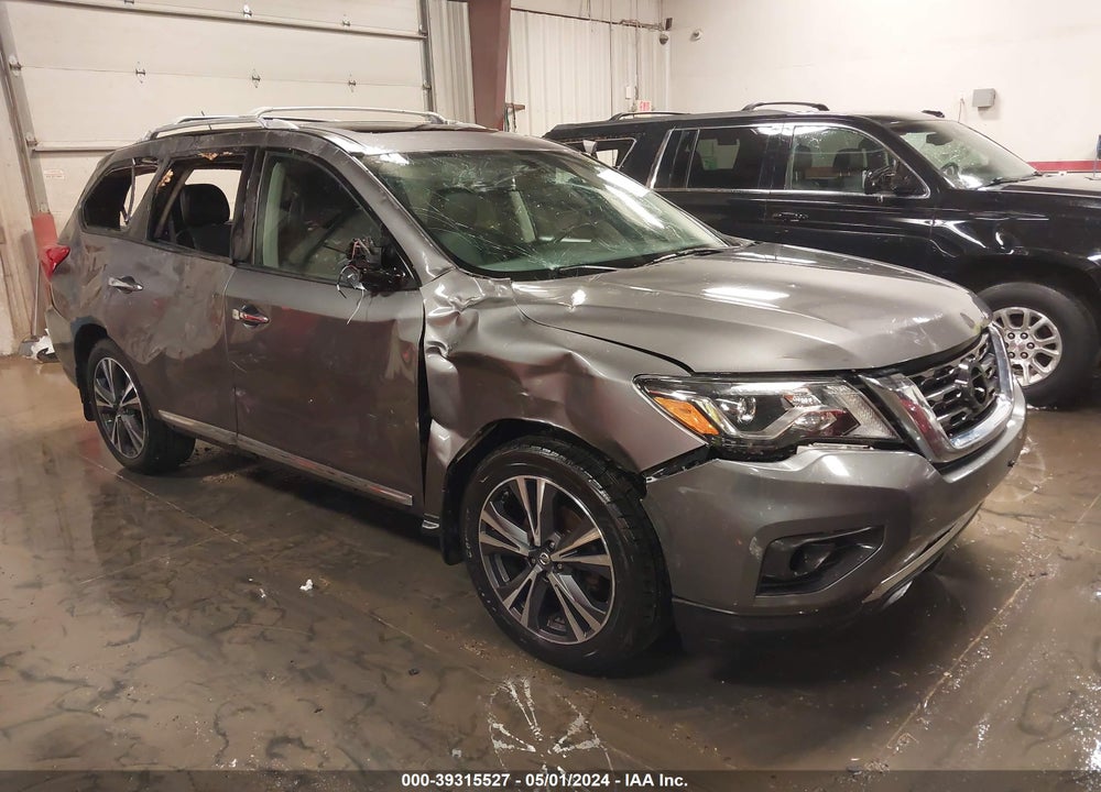 2017 NISSAN PATHFINDER PLATINUM VIN: 5N1DR2MM1HC622399