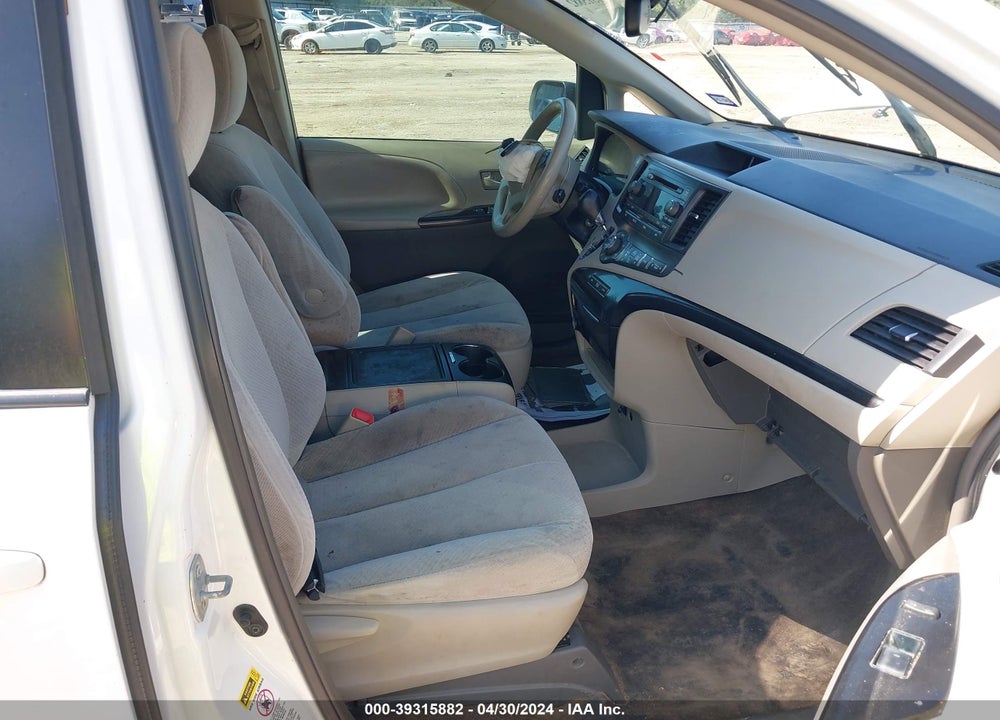 2013 TOYOTA SIENNA VIN: 5TDKK3DC1DS350829