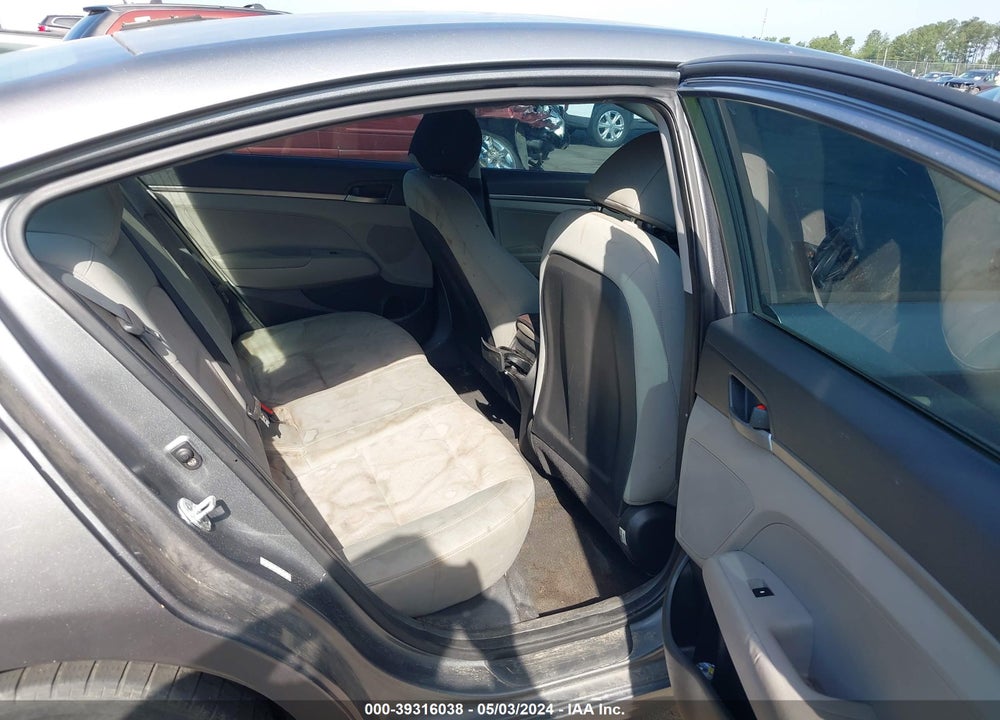 2017 HYUNDAI ELANTRA SE VIN: KMHD74LF5HU110353