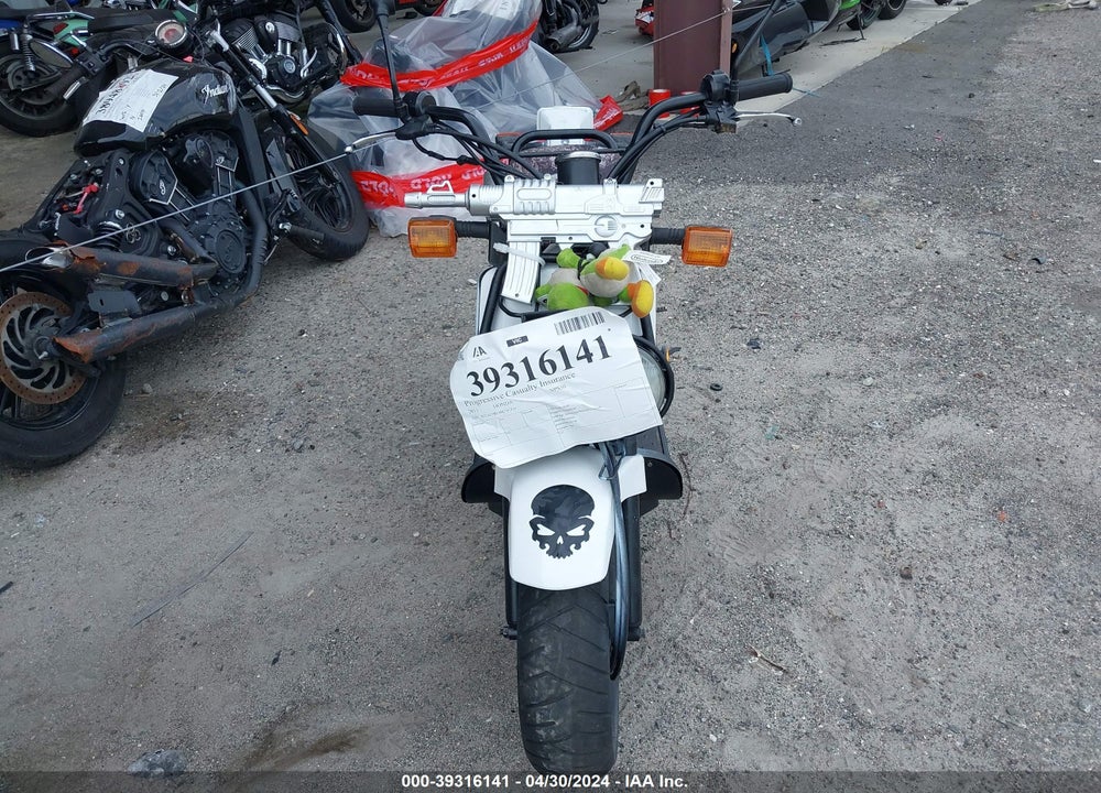 2011 HONDA NPS50 VIN: JH2AF5801BK701939