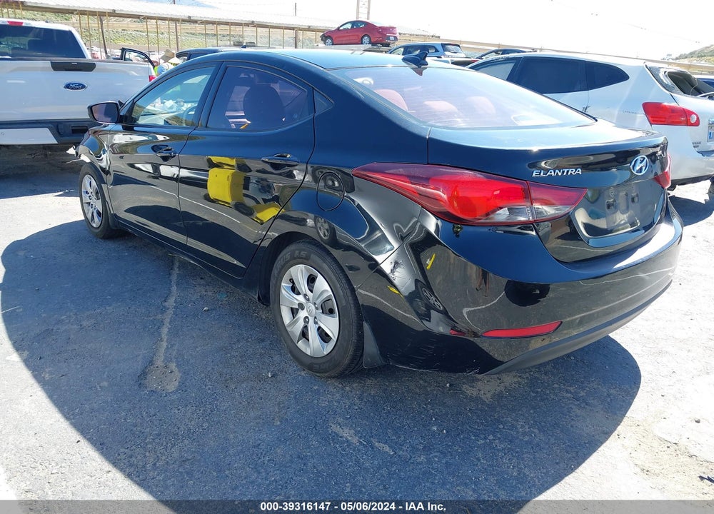 2016 HYUNDAI ELANTRA SE VIN: 5NPDH4AE5GH795099