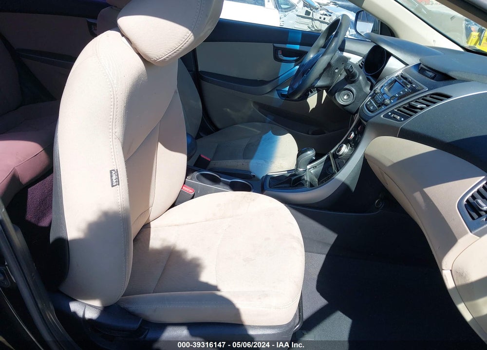 2016 HYUNDAI ELANTRA SE VIN: 5NPDH4AE5GH795099