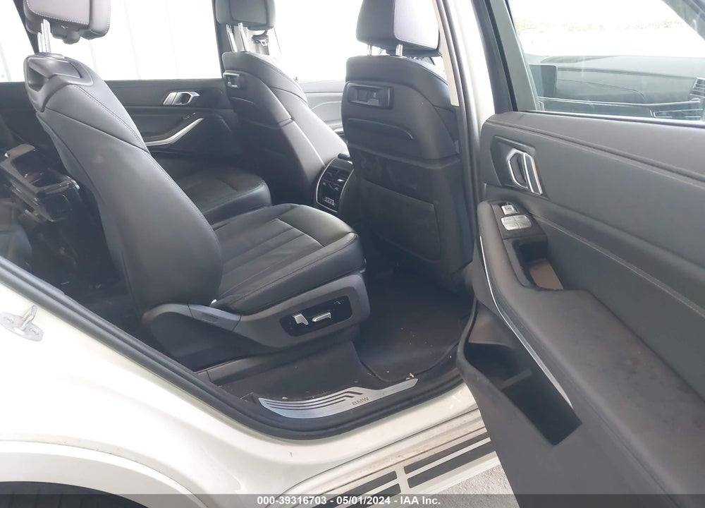 2022 BMW X7 XDRIVE40I VIN: 5UXCW2C09N9K61731
