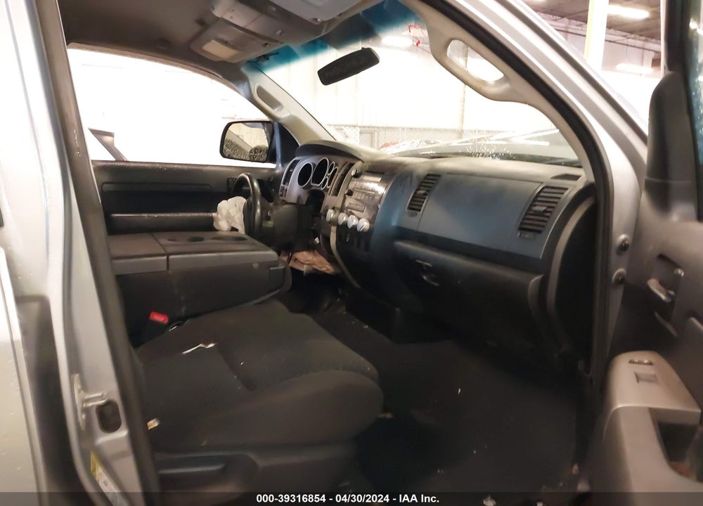 2013 TOYOTA TUNDRA GRADE 5.7L V8 VIN: 5TFUY5F16DX301165