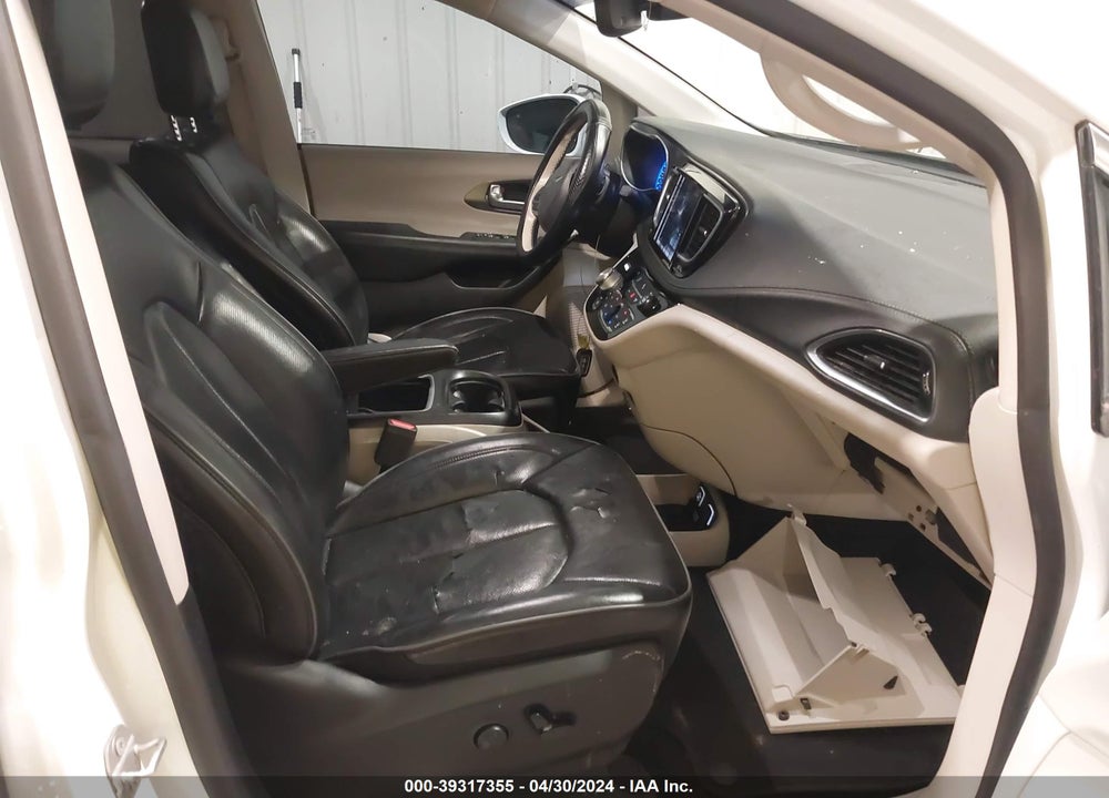 2019 CHRYSLER PACIFICA LIMITED VIN: 2C4RC1GG9KR731896