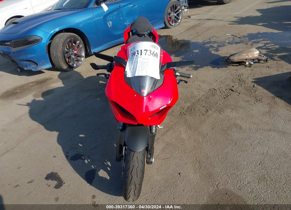 2021 DUCATI PANIGALE V2 VIN: ZDMHAATW9MB002642