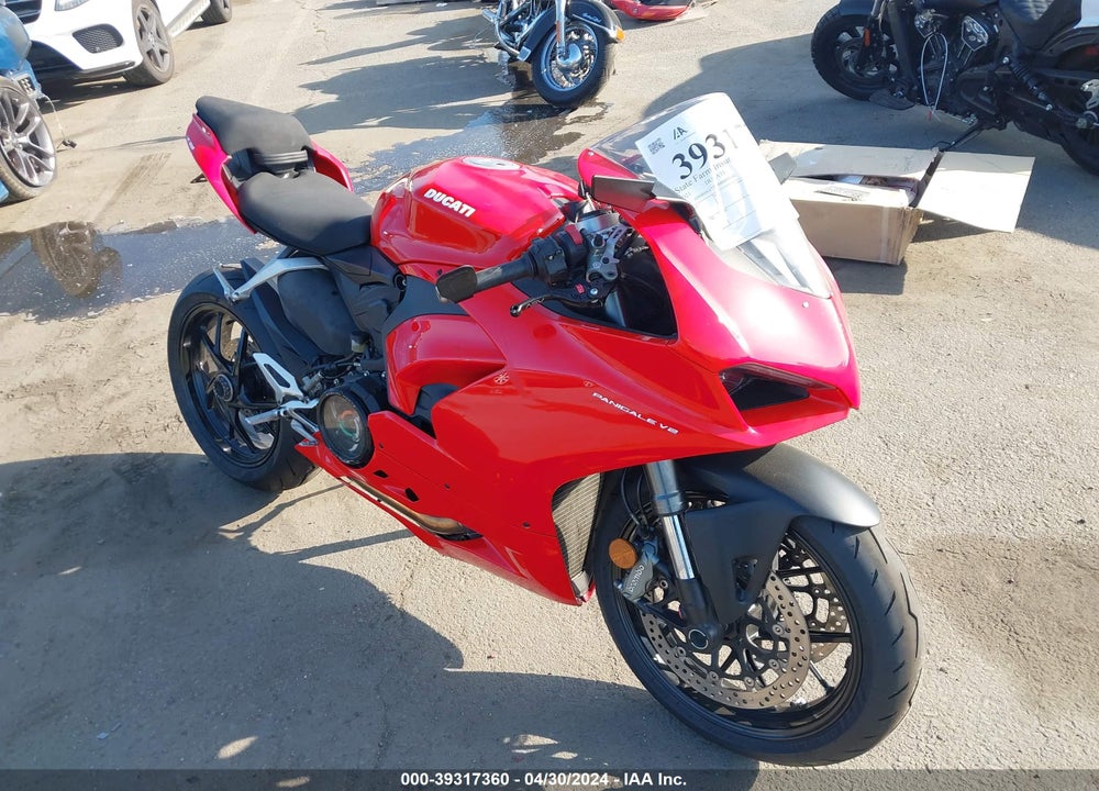 2021 DUCATI PANIGALE V2 VIN: ZDMHAATW9MB002642