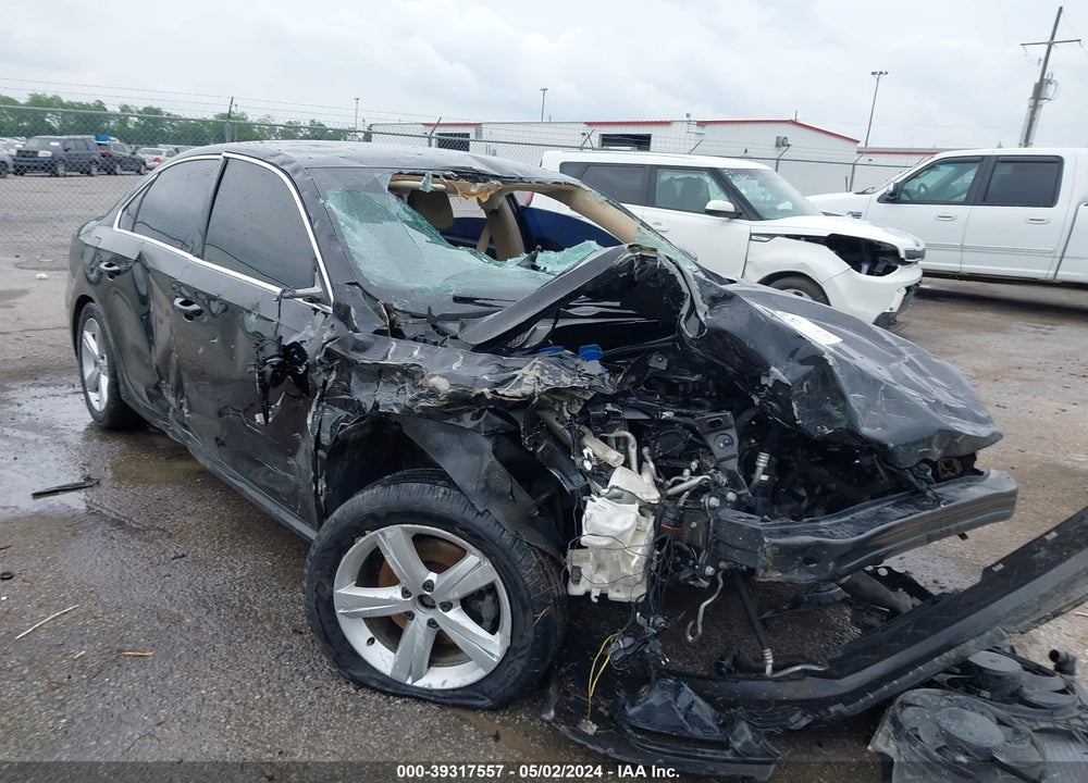 2015 VOLKSWAGEN PASSAT VIN: 1VWAS7A36FC122219