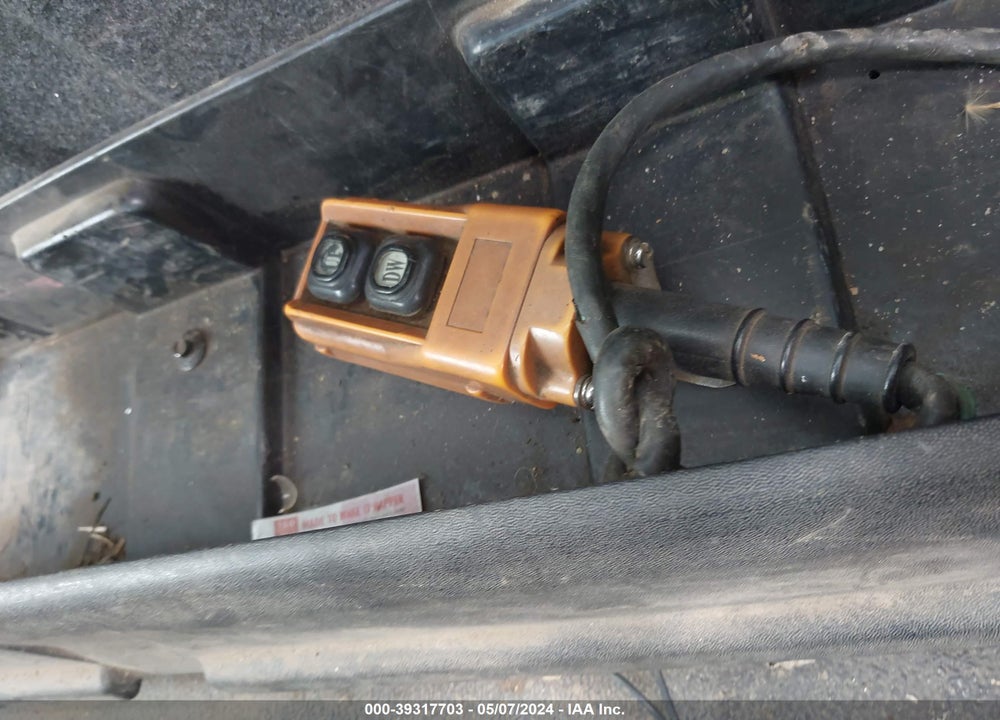 2001 FORD F-350 XL/XLT VIN: 1FDWF37F81EC28266