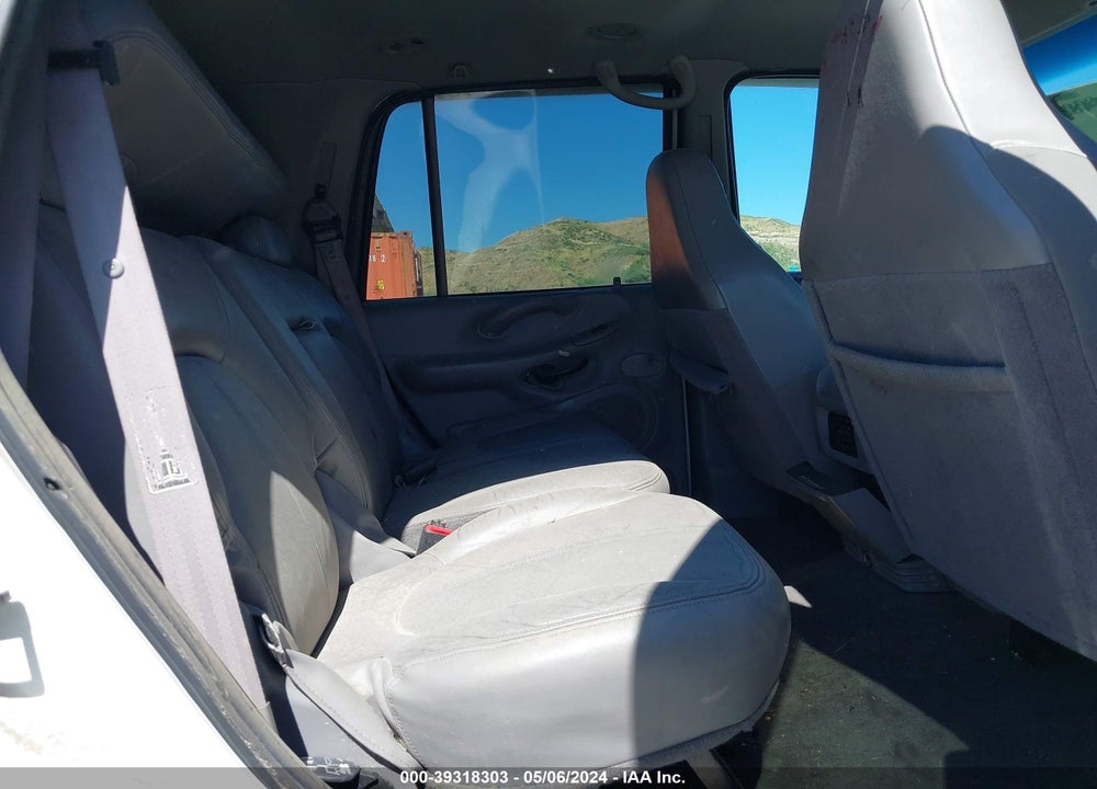 2001 FORD EXPEDITION XLT VIN: 1FMFU16L91LB29159