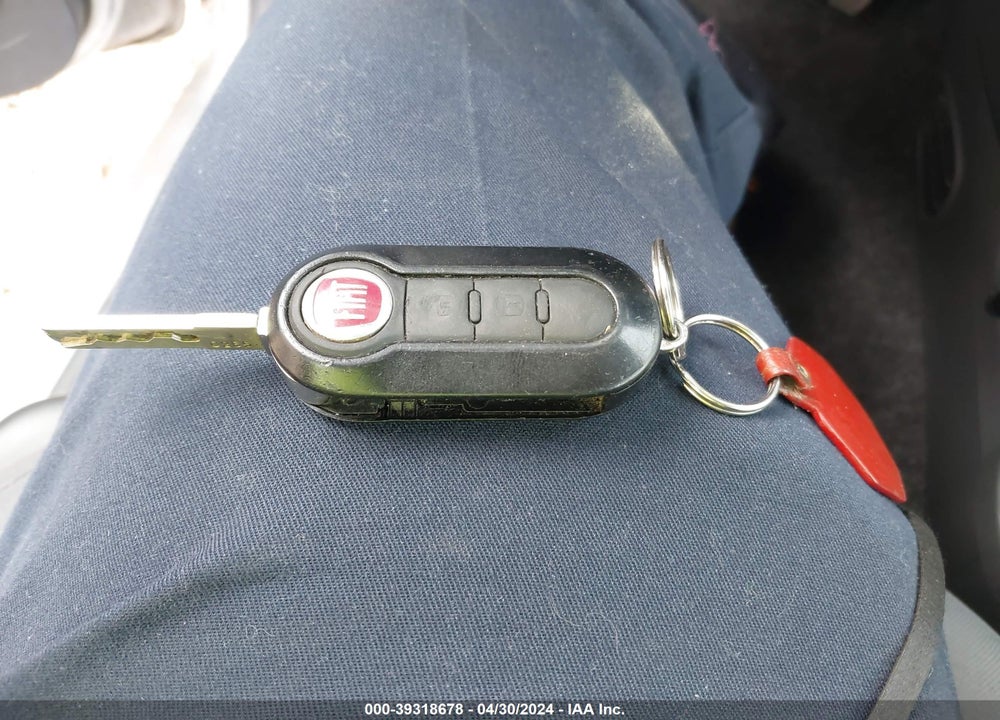 2012 FIAT 500 POP VIN: 3C3CFFAR9CT124212