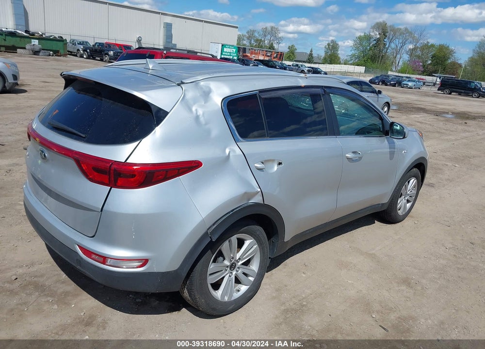 2017 KIA SPORTAGE LX VIN: KNDPMCAC8H7271100