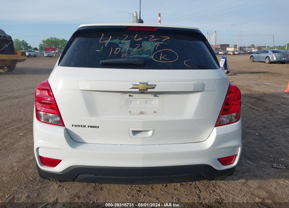 2019 CHEVROLET TRAX LS VIN: 3GNCJNSB0KL221701