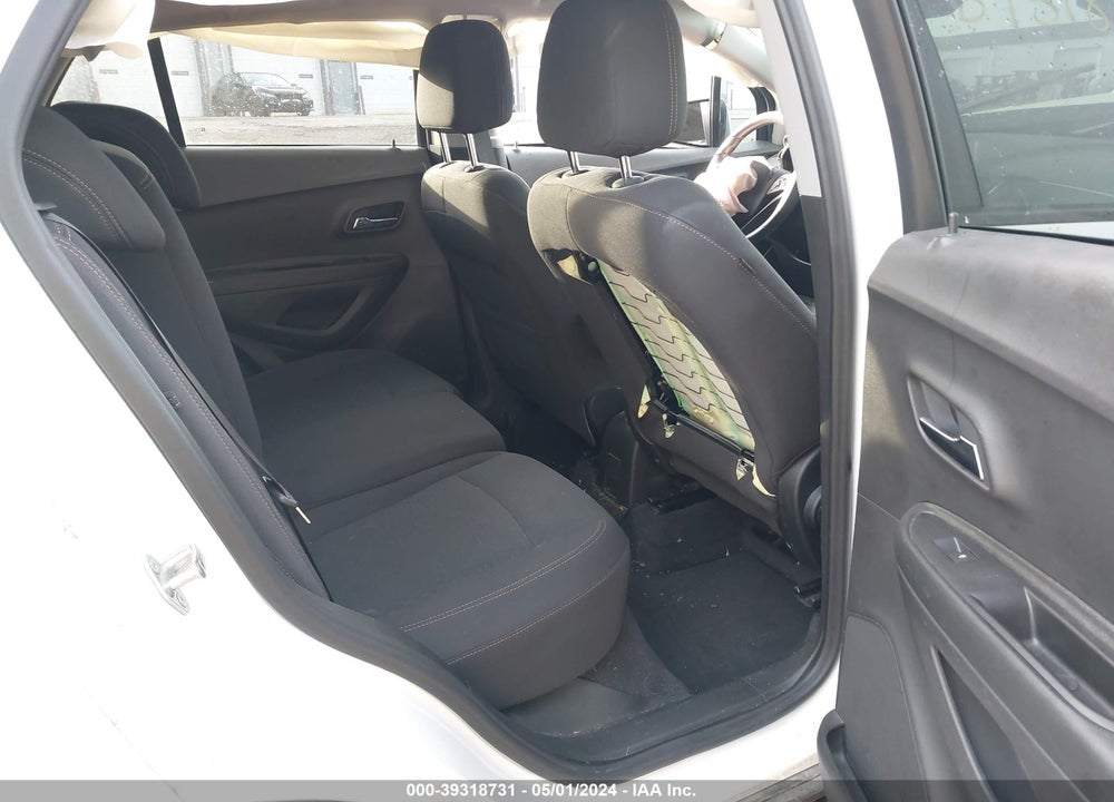 2019 CHEVROLET TRAX LS VIN: 3GNCJNSB0KL221701