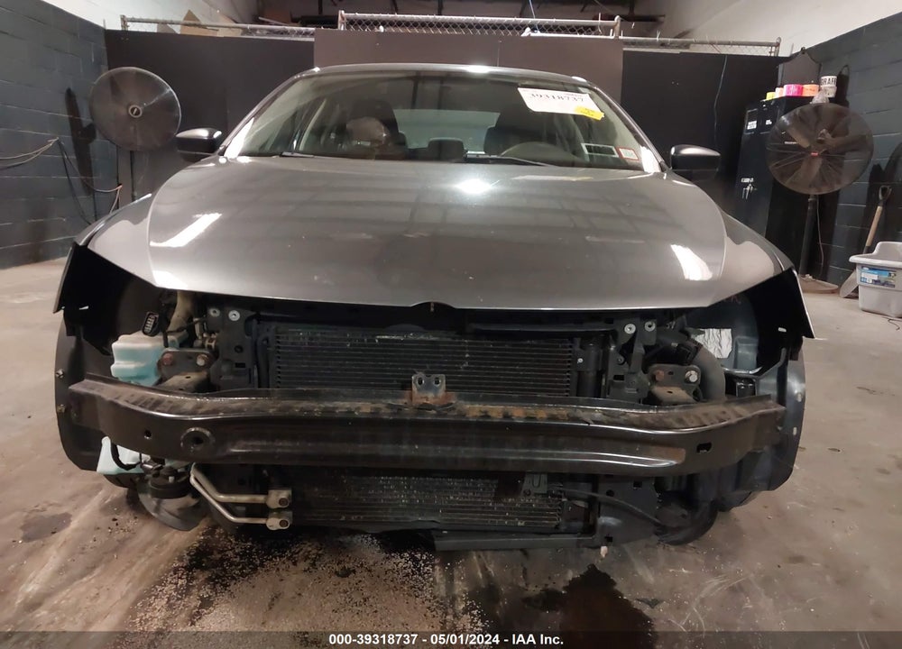 2011 VOLKSWAGEN JETTA 2.0L S VIN: 3VW2K7AJ8BM357796