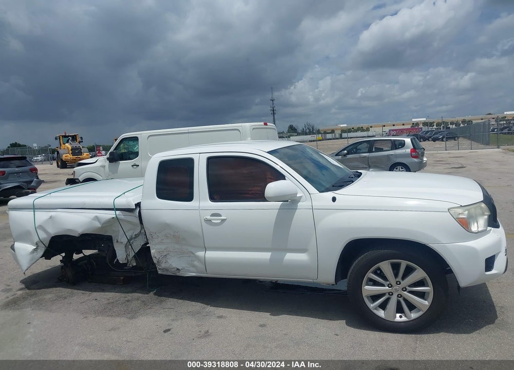 2015 TOYOTA TACOMA VIN: 5TFTX4CN7FX057092