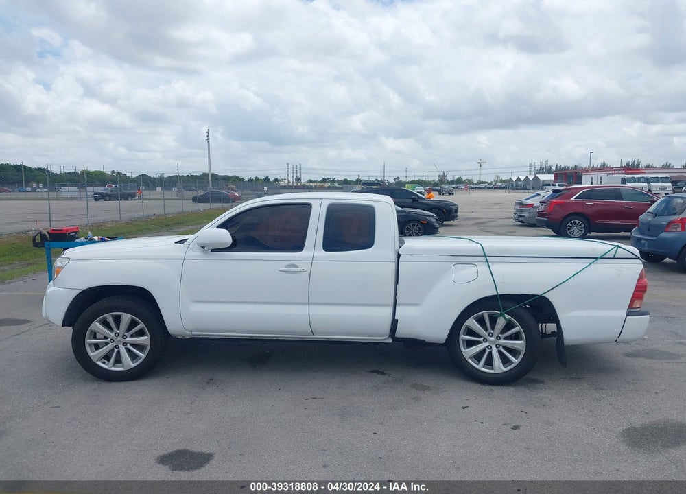 2015 TOYOTA TACOMA VIN: 5TFTX4CN7FX057092