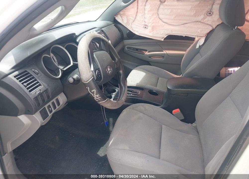 2015 TOYOTA TACOMA VIN: 5TFTX4CN7FX057092