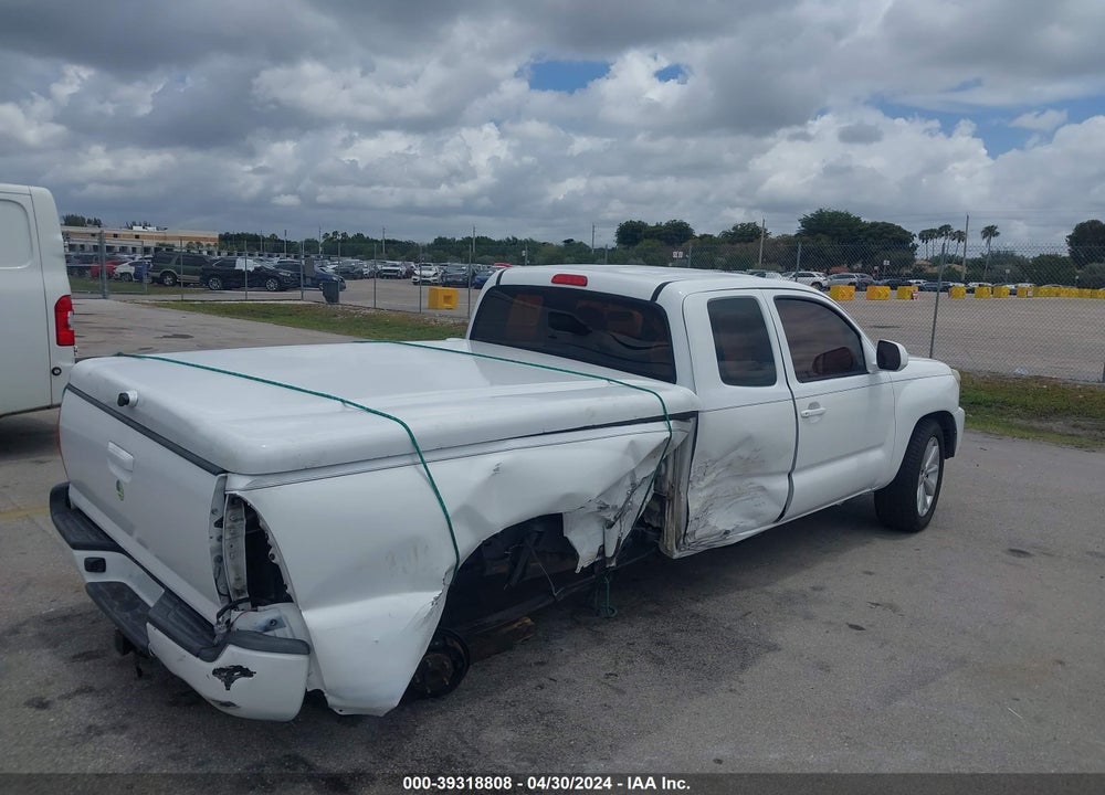 2015 TOYOTA TACOMA VIN: 5TFTX4CN7FX057092