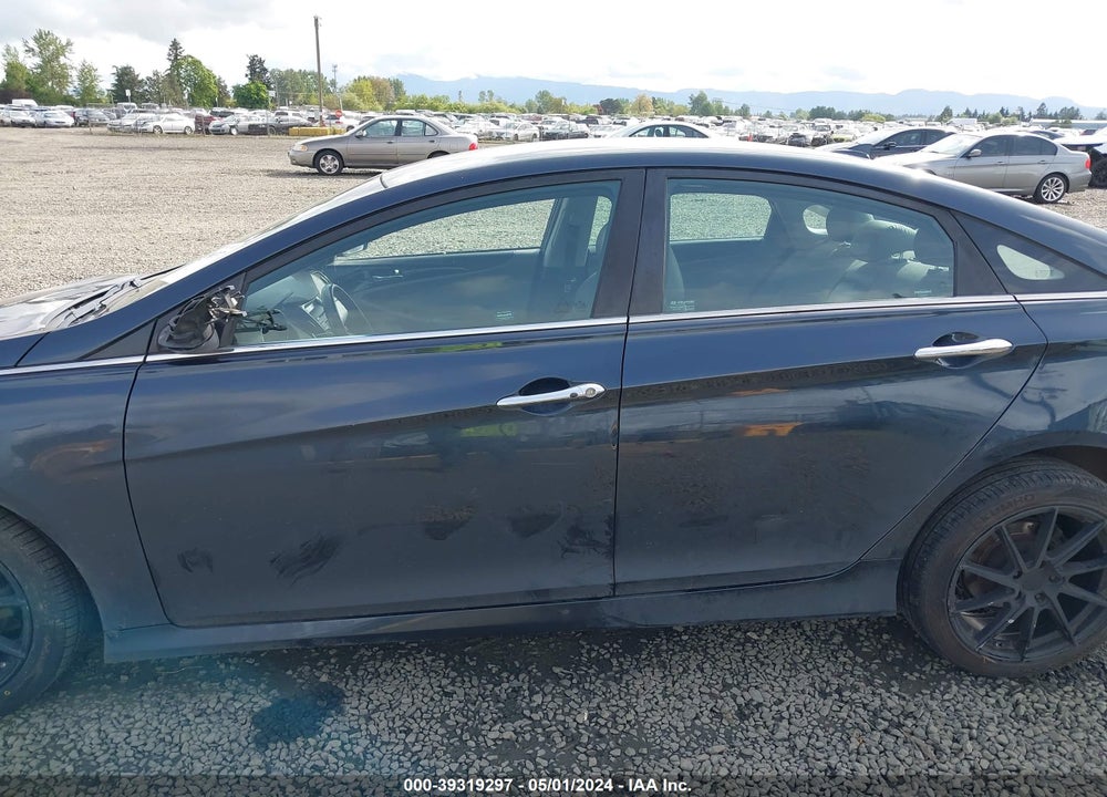2014 HYUNDAI SONATA SE 2.0T VIN: 5NPEC4AB4EH913570